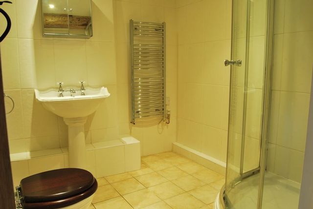  Image of 3 bedroom Semi-Detached house to rent in The Cross Bretforton Evesham WR11 at The Cross Bretforton Evesham, WR11 7JE