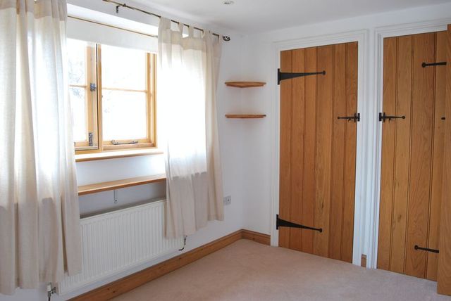  Image of 3 bedroom Semi-Detached house to rent in The Cross Bretforton Evesham WR11 at The Cross Bretforton Evesham, WR11 7JE