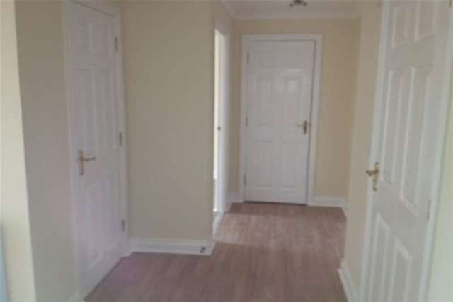  Image of 2 bedroom Flat to rent in The Dell Shirley Southampton SO15 at Southampton, SO15 2PX