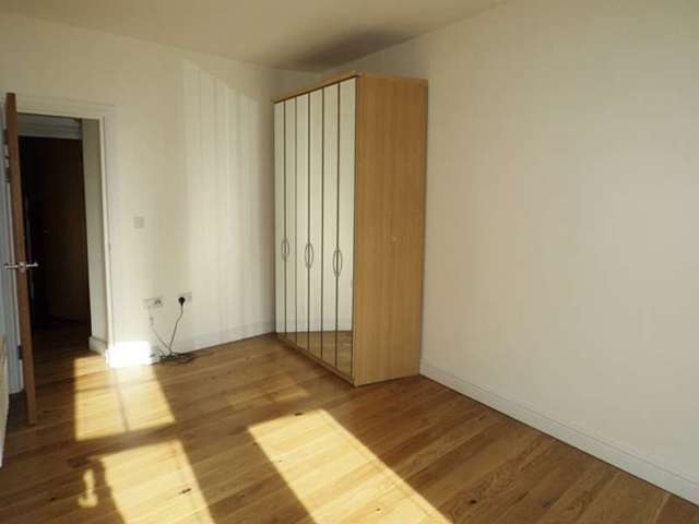  Image of 2 bedroom Apartment to rent in Beda Road Canton Cardiff CF5 at Beda Road Canton Cardiff, CF5 1LX