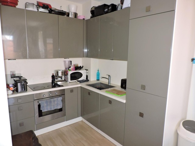 Image of 2 bedroom Apartment to rent in Salt Meat Lane Gosport PO12 at Salt Meat Lane  Gosport, PO12 1GJ