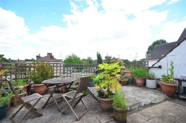  Image of 3 bedroom Flat for sale in The Market Rosehill Sutton SM1 at Rosehill Sutton Sutton, SM1 3HE