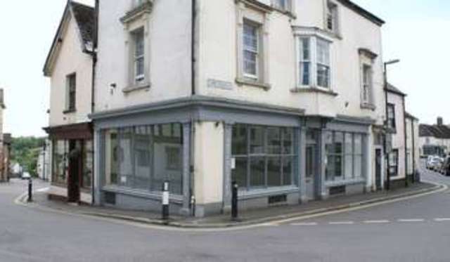  Image of Commercial Property to rent in The Square Moretonhampstead Newton Abbot TQ13 at The Square  Moretonhampstead, TQ13 8NF