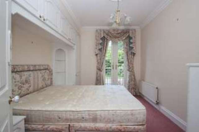  Image of 2 bedroom Flat for sale in Bower Hill Epping CM16 at Bower Hill  Epping, CM16 7AB