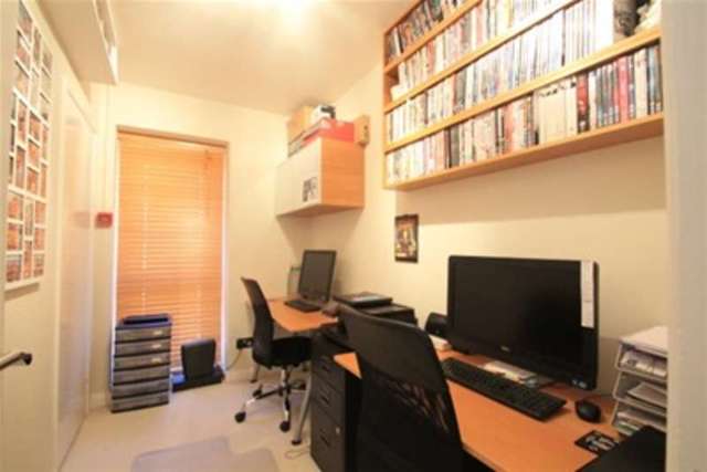  Image of 3 bedroom Flat to rent in Third Avenue Hove BN3 at Hove, BN3 2PD