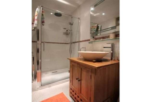  Image of 3 bedroom Flat to rent in Third Avenue Hove BN3 at Hove, BN3 2PD