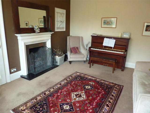  Image of 4 bedroom Detached house to rent in Thorn Road Bearsden Glasgow G61 at Bearsden Glasgow Glasgow, G61 4BS