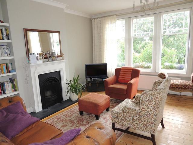  Image of 2 bedroom Flat to rent in Thorncombe Road London SE22 at East Dulwich, SE22 8PX