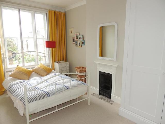  Image of 2 bedroom Flat to rent in Thorncombe Road London SE22 at East Dulwich, SE22 8PX