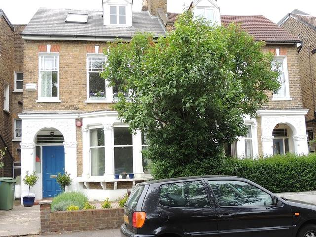  Image of 2 bedroom Flat to rent in Thorncombe Road London SE22 at East Dulwich, SE22 8PX