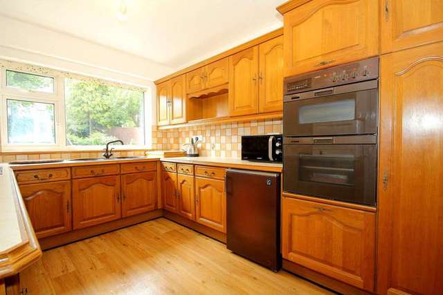  Image of 3 bedroom Detached house to rent in Thorncroft Hemel Hempstead HP3 at Thorncroft  Hemel Hempstead, HP3 8HP