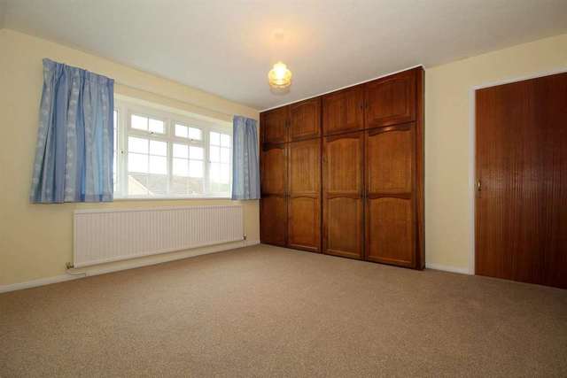  Image of 3 bedroom Detached house to rent in Thorncroft Hemel Hempstead HP3 at Thorncroft  Hemel Hempstead, HP3 8HP