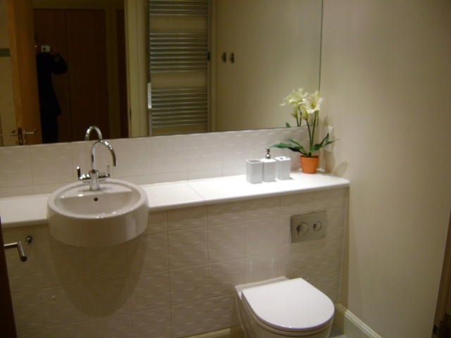  Image of 2 bedroom Flat to rent in Thread Street Paisley PA1 at Paisley Renfrewshire Renfrewshire, PA1 1JR