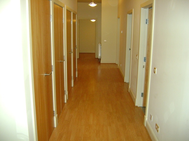  Image of 2 bedroom Flat to rent in Thread Street Paisley PA1 at Paisley Renfrewshire Renfrewshire, PA1 1JR