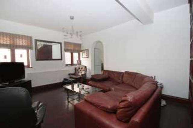  Image of 4 bedroom Detached house for sale in Tomswood Hill Ilford IG6 at Tomswood Hill  Chigwell, IG6 2QS