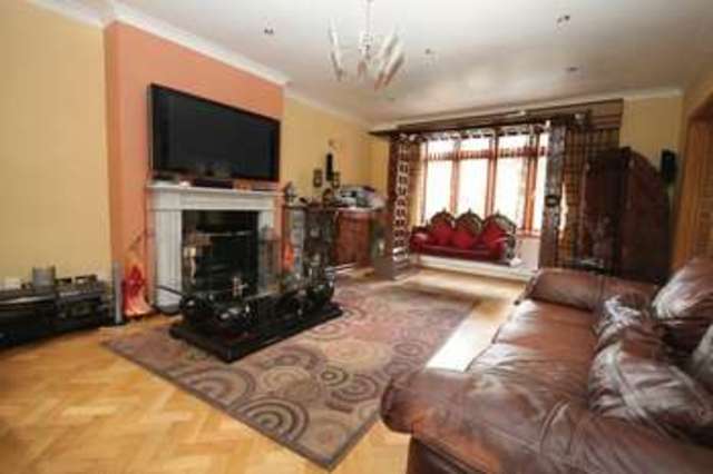  Image of 4 bedroom Detached house for sale in Tomswood Road Chigwell IG7 at Tomswood Road  Chigwell, IG7 5QS