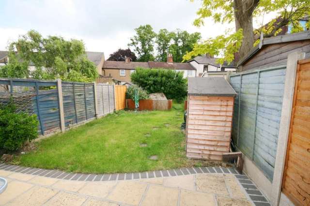 Image of 1 bedroom Flat for sale in Tower Hill Brentwood CM14 at Tower Hill  Brentwood, CM14 4TA