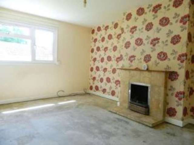  Image of 1 bedroom Bungalow for sale in Town Ground Butlers Marston Warwick CV35 at Butlers Marston Warwick Butlers Marston, CV35 0NN