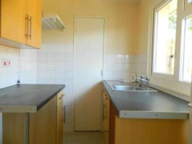  Image of 1 bedroom Bungalow for sale in Town Ground Butlers Marston Warwick CV35 at Butlers Marston Warwick Butlers Marston, CV35 0NN