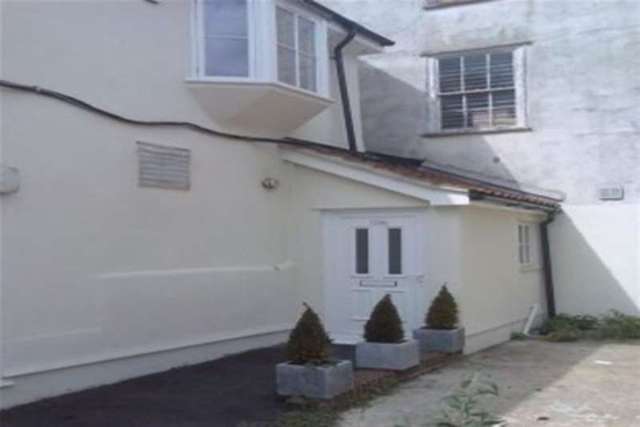 Image of 1 bedroom Flat to rent in Abbeygate Street Bury St. Edmunds IP33 at Bury St. Edmunds, IP33 1LW