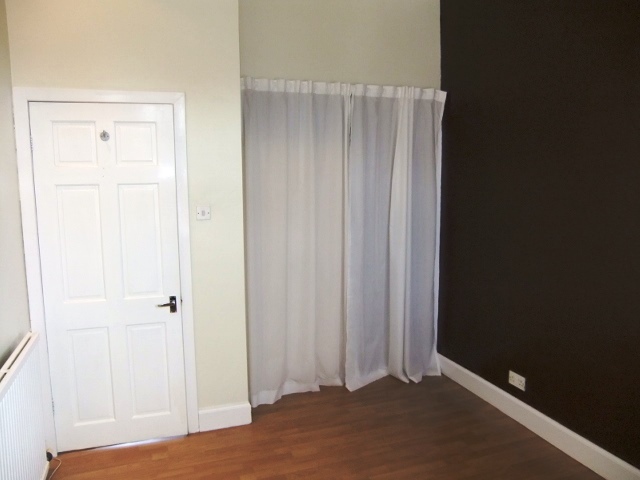 Image of 2 bedroom Flat to rent in Townhill Road Dunfermline KY12 at Dunfermline Fife Fife, KY12 0BS