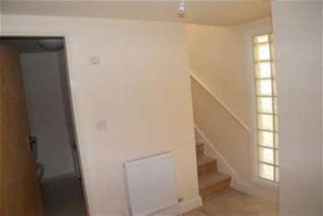  Image of 2 bedroom Flat to rent in Trafford Street Preston PR1 at Preston, PR1 7QE