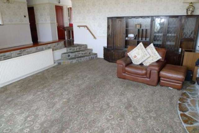  Image of 3 bedroom Bungalow to rent in Tranch Road Tranch Pontypool NP4 at Pontypool, NP4 6AY