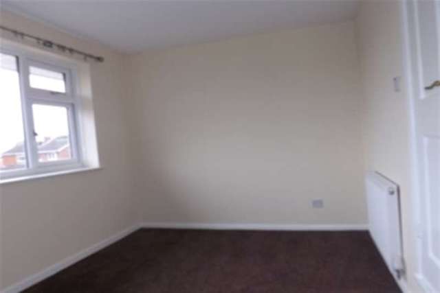  Image of 1 bedroom Maisonette to rent in Treetops Drive Willenhall WV12 at Willenhall, WV12 4BQ
