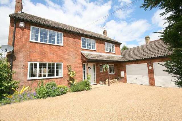  Image of 4 bedroom Detached house for sale in Tilsworth Road Stanbridge Leighton Buzzard LU7 at Stanbridge Beds Stanbridge, LU7 9HT