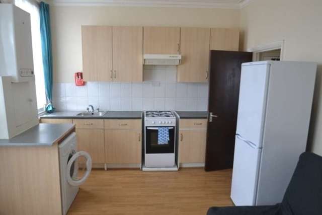  Image of 2 bedroom Flat to rent in Langham Road London N15 at Langham Road First Floor Flat Turnpike Lane, N15 3LH