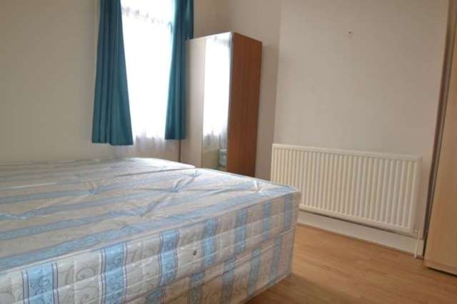  Image of 2 bedroom Flat to rent in Langham Road London N15 at Langham Road First Floor Flat Turnpike Lane, N15 3LH