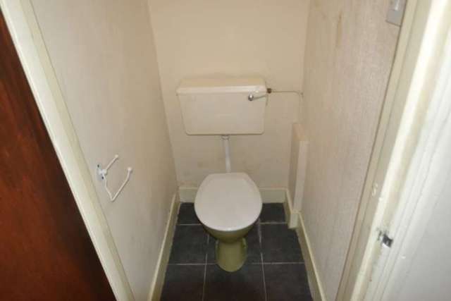  Image of 2 bedroom Flat to rent in Langham Road London N15 at Langham Road First Floor Flat Turnpike Lane, N15 3LH