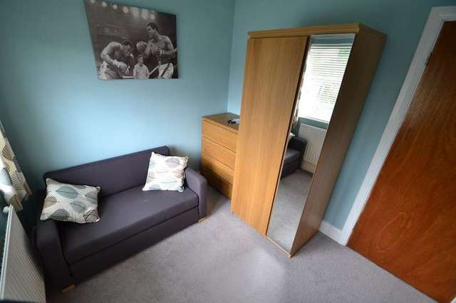  Image of 3 bedroom Detached house for sale in Ty Wern Avenue Rhiwbina Cardiff CF14 at Ty Wern Avenue  Rhwibina, CF14 6AW