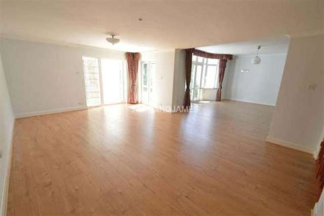  Image of 6 bedroom Detached house to rent in Uphill Road London NW7 at Mill Hill, NW7 4PT