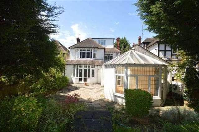  Image of 6 bedroom Detached house to rent in Uphill Road London NW7 at Mill Hill, NW7 4PT