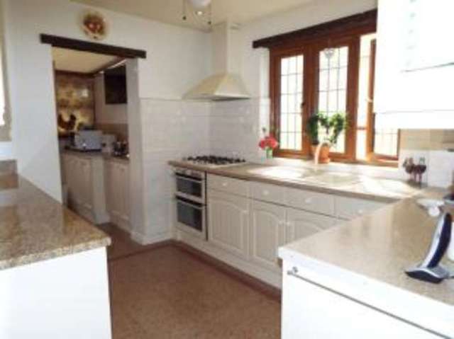  Image of 2 bedroom Bungalow for sale in Laburnham Gardens Cranham Upminster RM14 at Upminster  Cranham, RM14 1HX