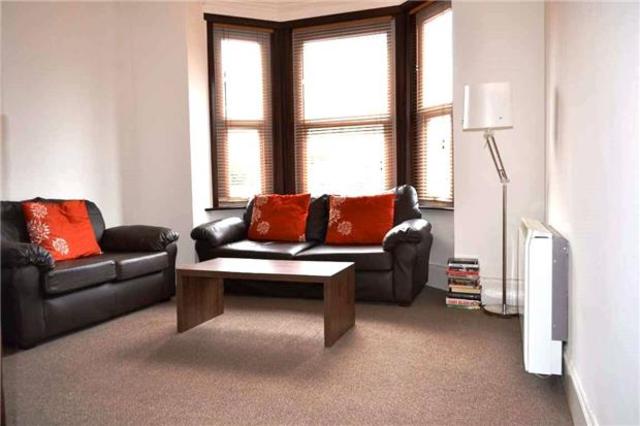  Image of 1 bedroom Flat to rent in Upper Grosvenor Road Tunbridge Wells TN1 at Kent, TN1 2EH