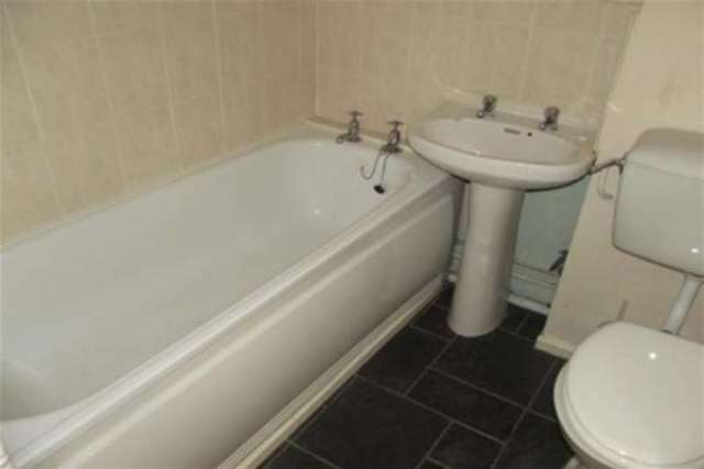  Image of 2 bedroom Flat to rent in Upton Mews Nottingham NG3 at Nottingham, NG3 6PA
