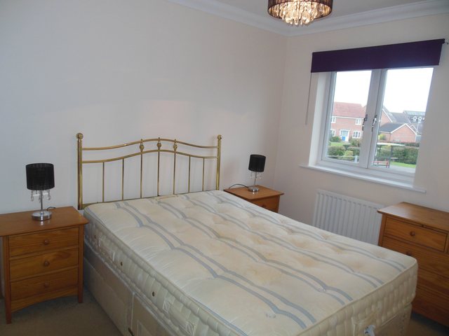  Image of 3 bedroom Detached house to rent in Urquhart Road Thatcham RG19 at Thatcham Crookham, RG19 4RE