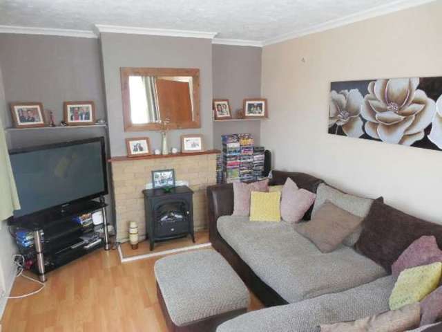  Image of 2 bedroom End of Terrace for sale in Usk Road Tilehurst Reading RG30 at Usk Road  Reading, RG30 4HG