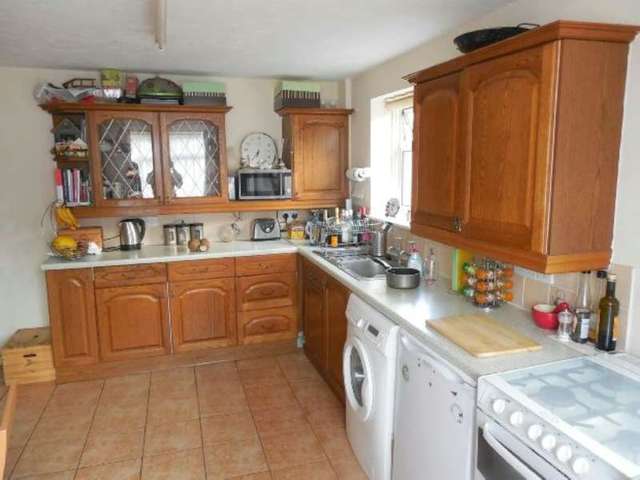  Image of 2 bedroom End of Terrace for sale in Usk Road Tilehurst Reading RG30 at Usk Road  Reading, RG30 4HG