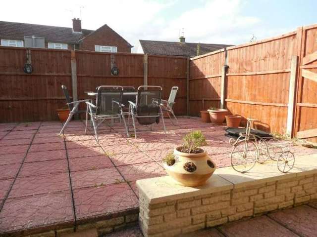  Image of 2 bedroom End of Terrace for sale in Usk Road Tilehurst Reading RG30 at Usk Road  Reading, RG30 4HG