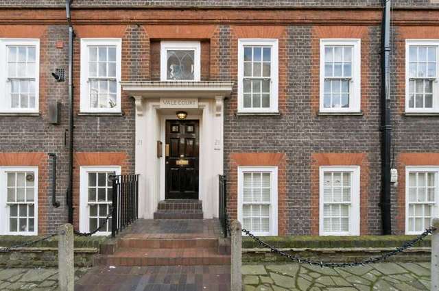  Image of 1 bedroom Flat to rent in Mallord Street London SW3 at Vale Court  21 Mallord Street, SW3 6AL