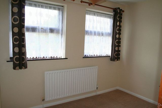  Image of 2 bedroom Semi-Detached house to rent in Vernon Street Lincoln LN5 at Vernon Street  Lincoln, LN5 7QU
