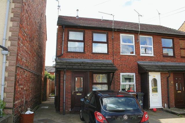  Image of 2 bedroom Semi-Detached house to rent in Vernon Street Lincoln LN5 at Vernon Street  Lincoln, LN5 7QU