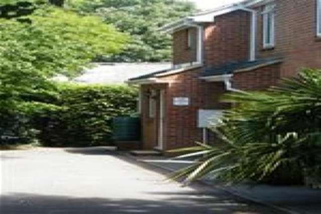 Image of 1 bedroom Flat to rent in Scotts Corner The Harrow Way Basingstoke RG22 at Basingstoke, RG22 4GB