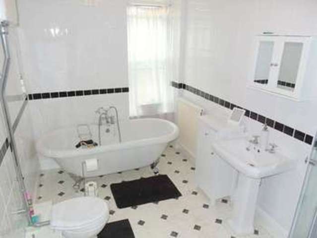  Image of 4 bedroom Terraced house for sale in Victoria Road St. Austell PL25 at Victoria Road  St. Austell, PL25 4QD