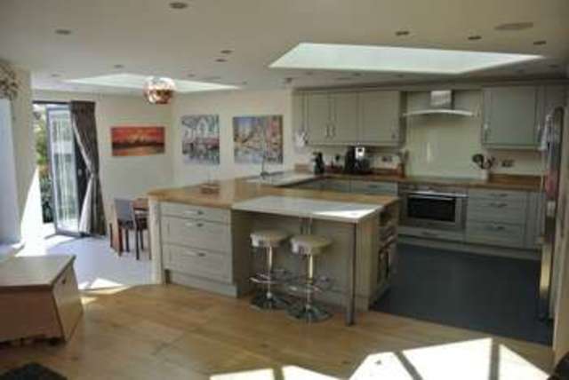  Image of 4 bedroom Detached house for sale in Victoria Road Stamford PE9 at Victoria Road  Stamford, PE9 1HB