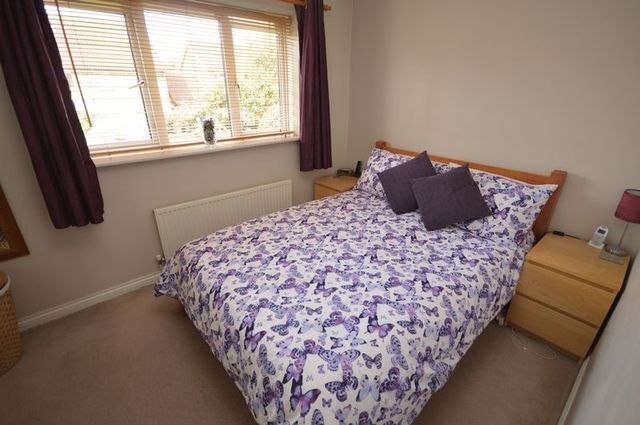  Image of 2 bedroom Terraced house for sale in Villiers Close Leagrave Luton LU4 at Villiers Close  Luton, LU4 9FR