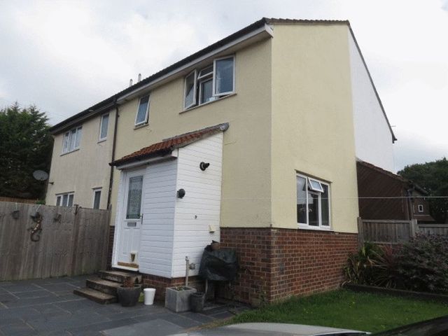  Image of 1 bedroom Terraced house to rent in Viscount Walk Bournemouth BH11 at Viscount Walk  Bournemouth, BH11 9TH